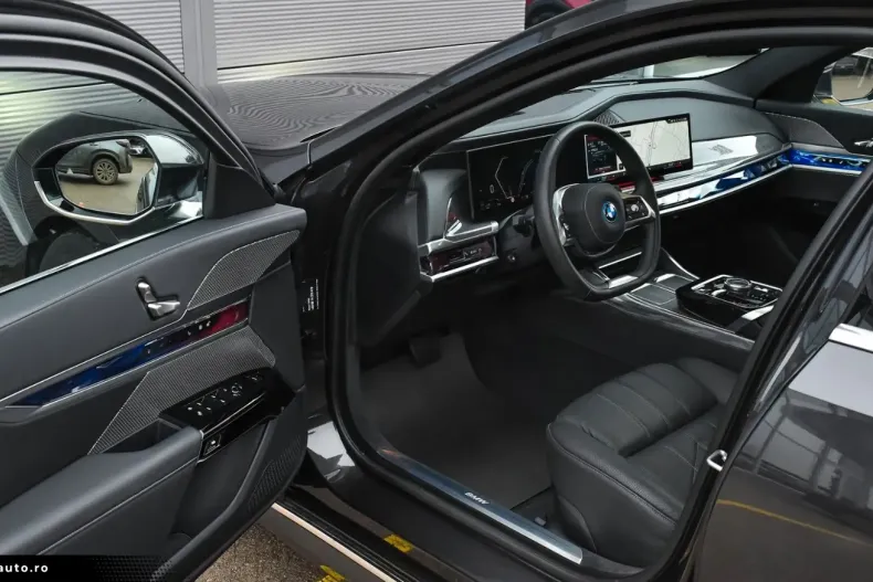 BMW 750 din 2024 cu 17.553 km - oferta BMW179180 - foto 8