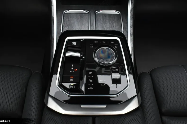 BMW 750 din 2024 cu 17.553 km - oferta BMW179180 - foto 16