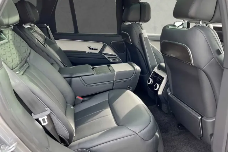 Land Rover Range Rover din 2024 cu 1.550 km - oferta LAN179183 - foto 5