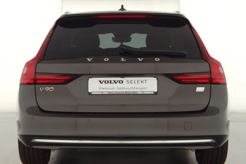 Volvo V90 din 2023 cu 39.672 km - oferta VOL179185 - foto 6