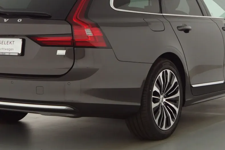 Volvo V90 din 2023 cu 39.672 km - oferta VOL179185 - foto 8