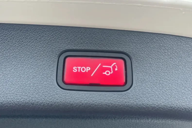 Mercedes-Benz GLC 300 (Clasa GLC) din 2023 cu 81.743 km - oferta MER179189 - foto 19