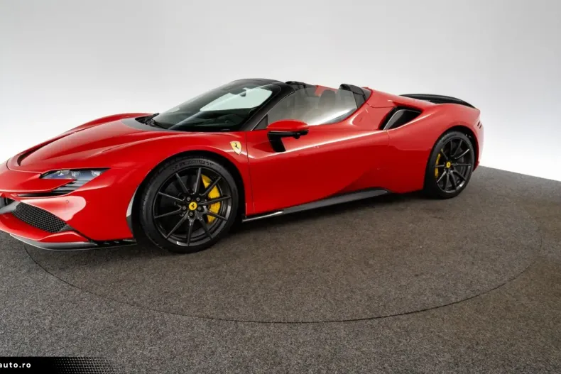 Ferrari SF90 din 2023 cu 3.200 km - oferta FER179190 - foto 5
