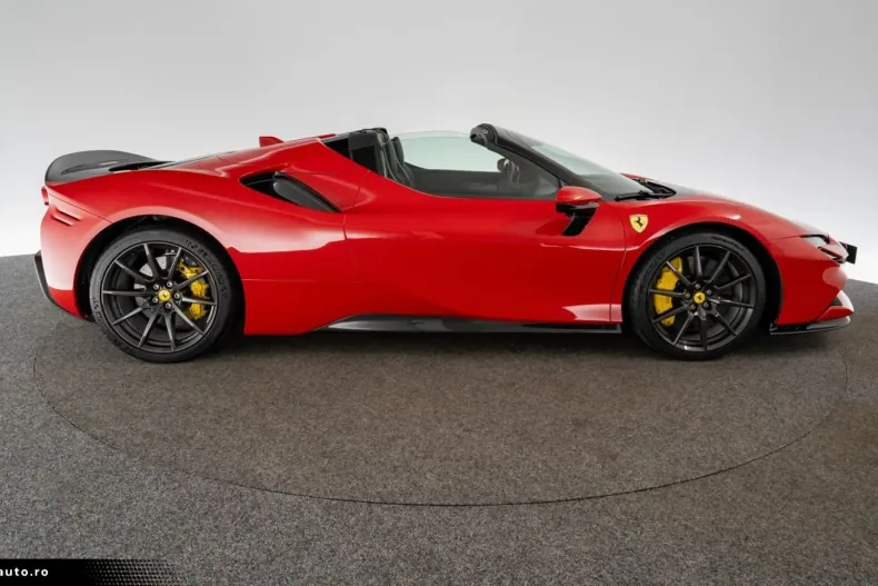 Ferrari SF90 din 2023 cu 3.200 km - oferta FER179190 - foto 13