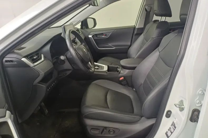 Toyota RAV4 din 2024 cu 23.725 km - oferta TOY179191 - foto 5