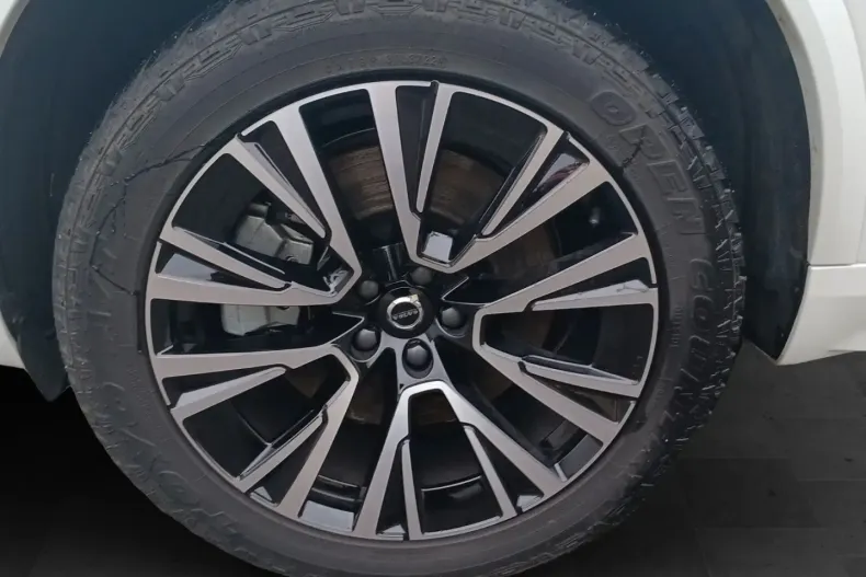 Volvo XC90 din 2025 cu 16.600 km - oferta VOL179192 - foto 16