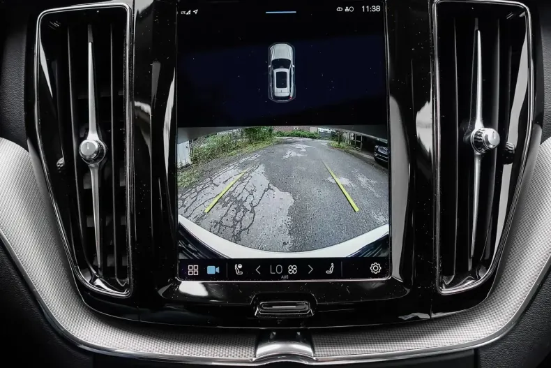 Volvo XC60 din 2023 cu 16.673 km - oferta VOL179199 - foto 10