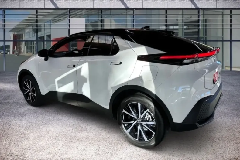 Toyota C-HR din 2024 cu 6.000 km - oferta TOY179205 - foto 4