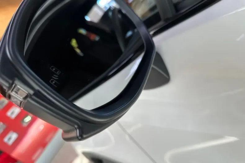 Toyota C-HR din 2024 cu 6.000 km - oferta TOY179205 - foto 24