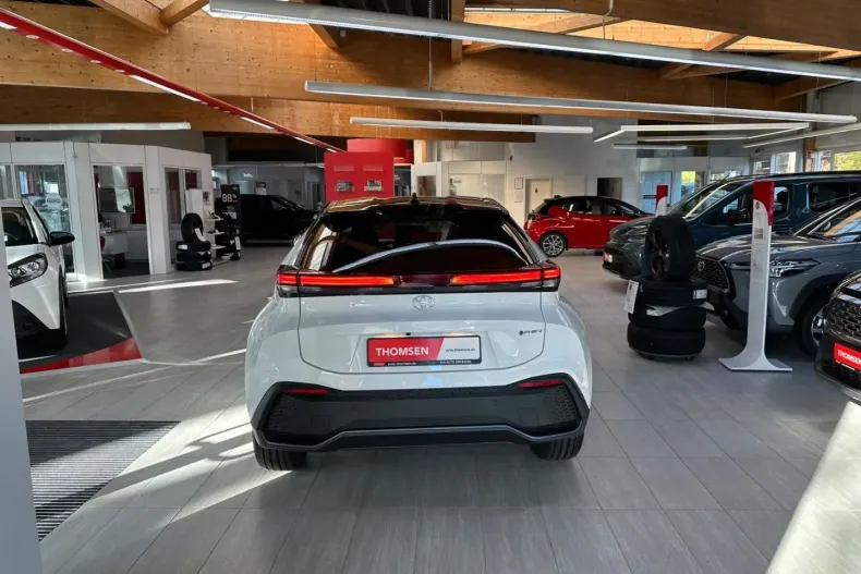 Toyota C-HR din 2024 cu 6.000 km - oferta TOY179205 - foto 26