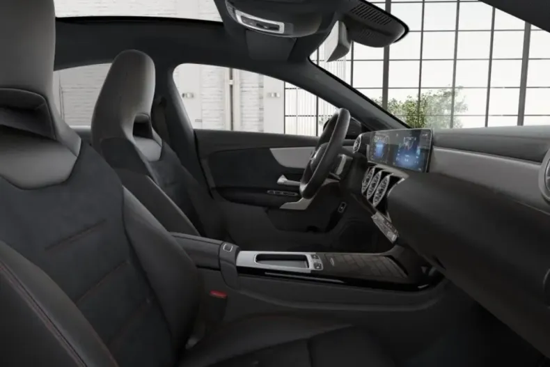 Mercedes-Benz CLA 200 din 2024 cu 9.051 km - oferta MER179214 - foto 7