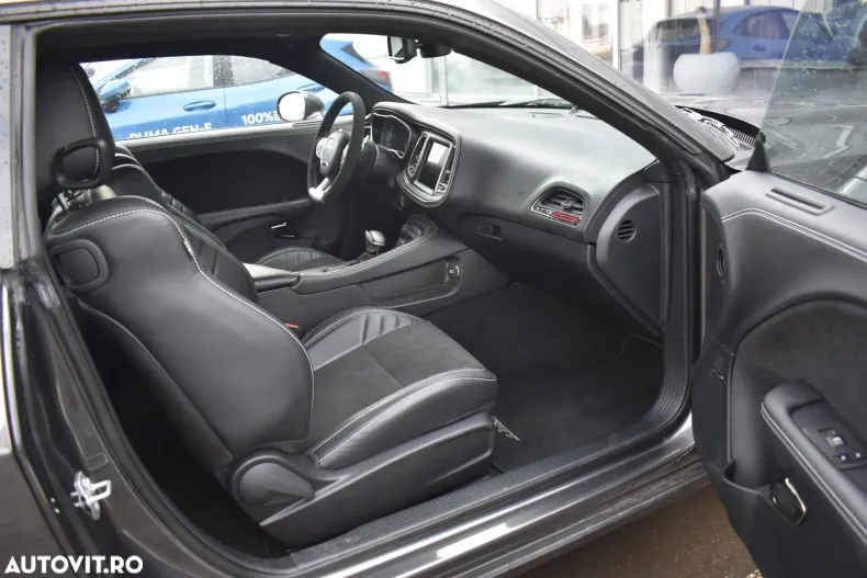 Dodge Challenger din 2023 cu 3.173 km - oferta DOD179229 - foto 31
