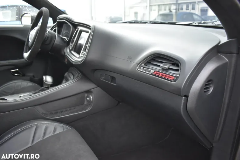 Dodge Challenger din 2023 cu 3.173 km - oferta DOD179229 - foto 33