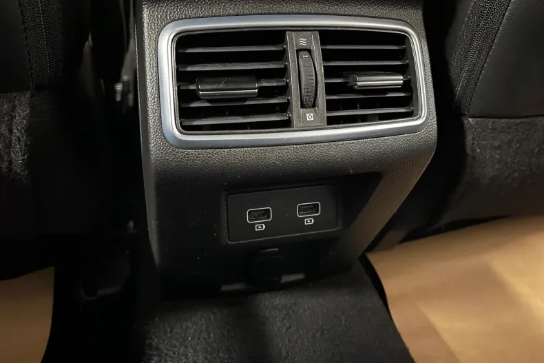 Renault Megane din 2022 cu 71.577 km - oferta REN179230 - foto 22