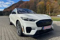 Ford Mustang Mach-E din 2025 cu 1.200 km - oferta FOR179238 - foto 8