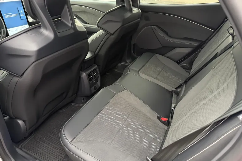 Ford Mustang Mach-E din 2025 cu 1.200 km - oferta FOR179238 - foto 16