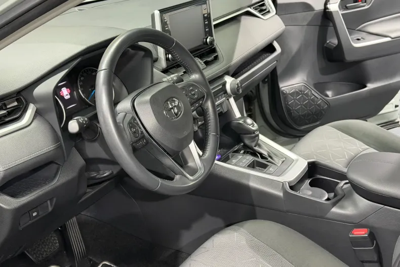 Toyota RAV4 din 2021 cu 79.038 km - oferta TOY179239 - foto 15