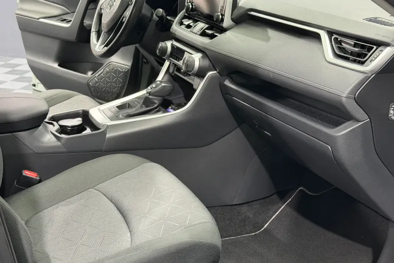 Toyota RAV4 din 2021 cu 79.038 km - oferta TOY179239 - foto 21