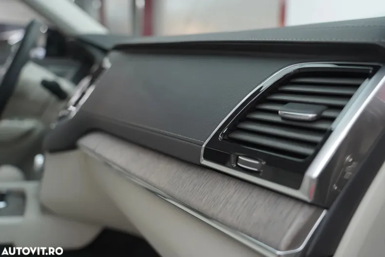 Volvo XC90 din 2023 cu 96.000 km - oferta VOL179241 - foto 32