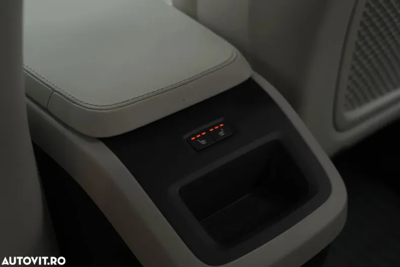 Volvo XC90 din 2023 cu 96.000 km - oferta VOL179241 - foto 35