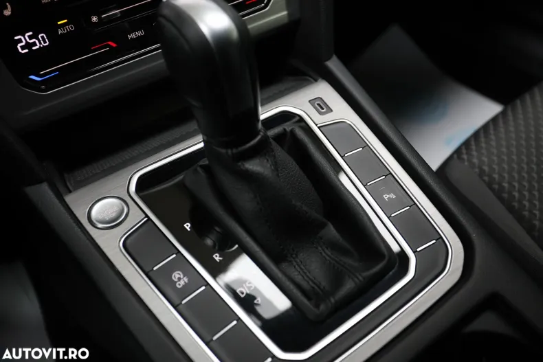 Volkswagen Passat din 2021 cu 129.000 km - oferta VOL179251 - foto 21