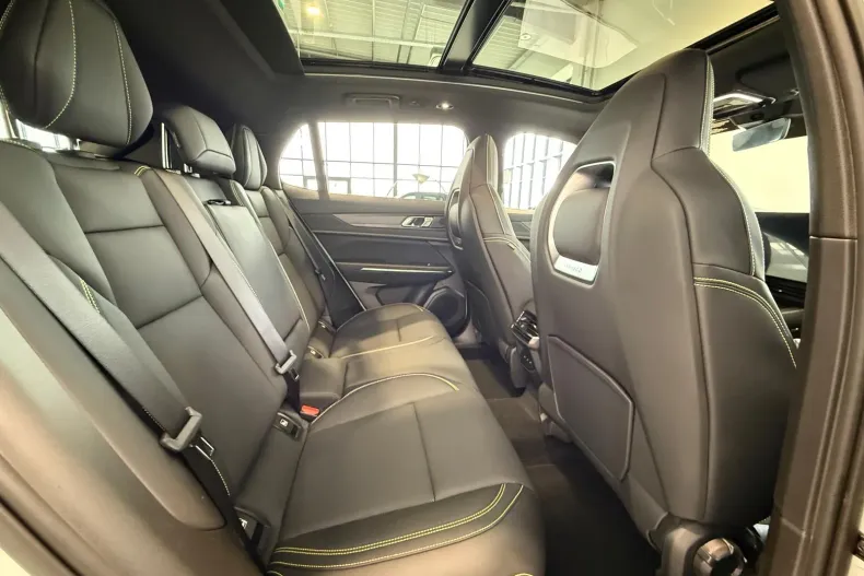 Lynk&Co 01 din 2025 cu 10 km - oferta LYN179258 - foto 15