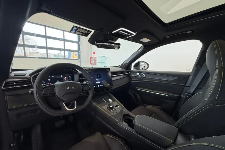 Lynk&Co 01 din 2025 cu 10 km - oferta LYN179258 - foto 18