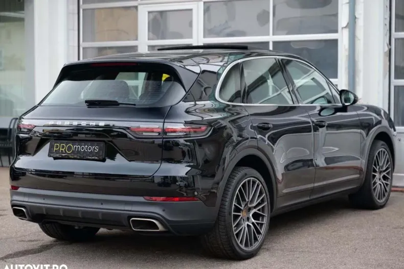 Porsche Cayenne din 2021 cu 71.140 km - oferta POR179259 - foto 6