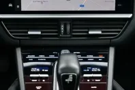 Porsche Cayenne din 2021 cu 71.140 km - oferta POR179259 - foto 12