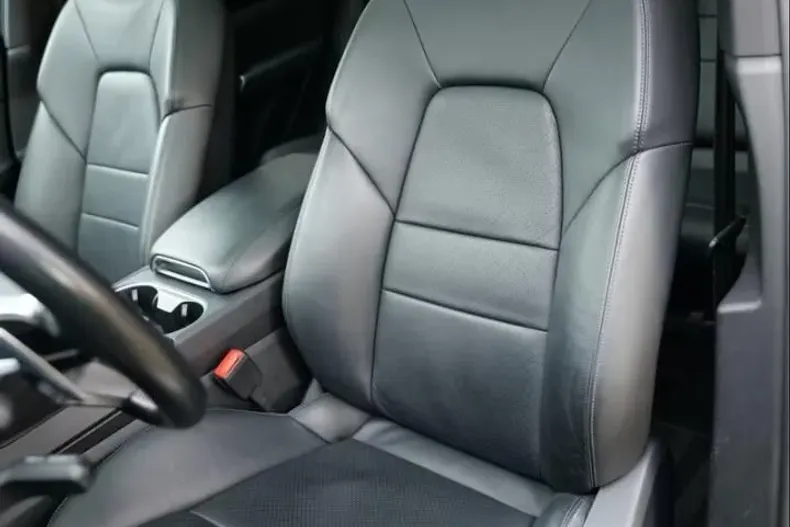 Porsche Cayenne din 2021 cu 71.140 km - oferta POR179259 - foto 13