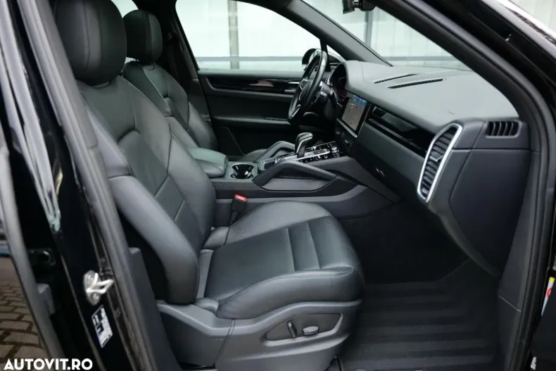 Porsche Cayenne din 2021 cu 71.140 km - oferta POR179259 - foto 17
