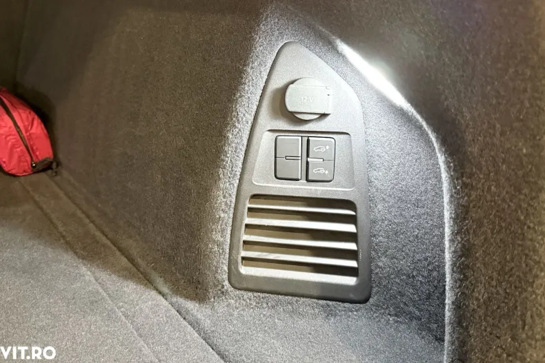 Volkswagen Touareg din 2022 cu 103.130 km - oferta VOL179270 - foto 21