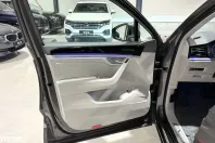 Volkswagen Touareg din 2022 cu 103.130 km - oferta VOL179270 - foto 22
