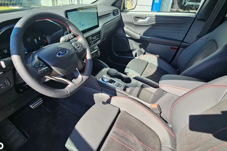 Ford Kuga din 2026 cu 1 km - oferta FOR179271 - foto 8