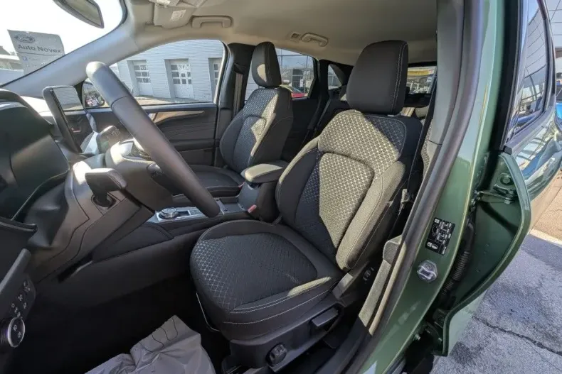 Ford Kuga din 2025 cu 1 km - oferta FOR179275 - foto 12