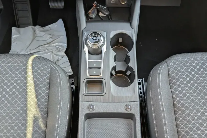 Ford Kuga din 2025 cu 1 km - oferta FOR179275 - foto 15