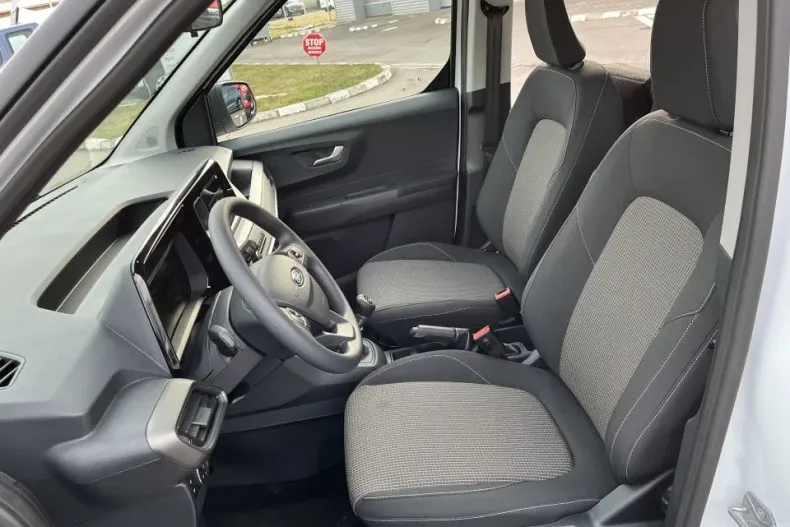 Ford Tourneo Courier din 2025 cu 1 km - oferta FOR179278 - foto 13