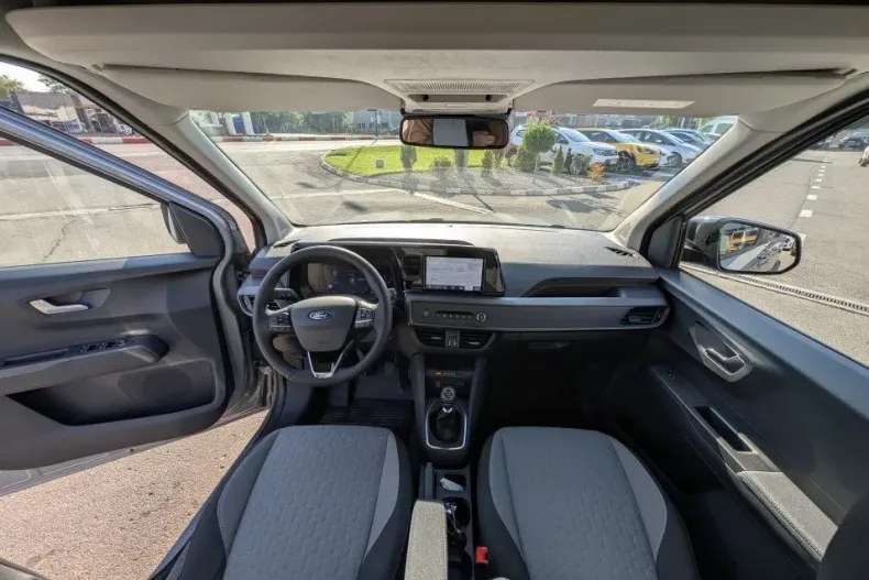 Ford Tourneo Courier din 2025 cu 1 km - oferta FOR179280 - foto 14