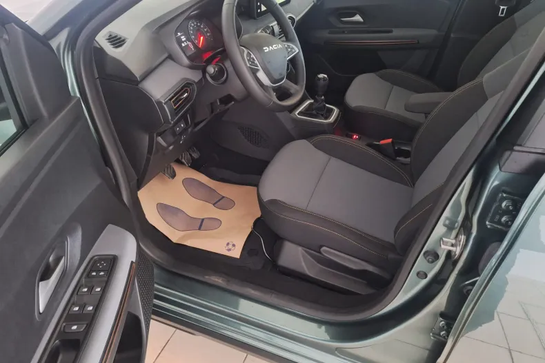 Dacia Sandero Stepway din 2026 cu 16 km - oferta DAC179294 - foto 25
