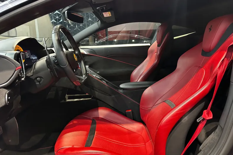 Ferrari Roma din 2020 cu 27.300 km - oferta FER179299 - foto 5