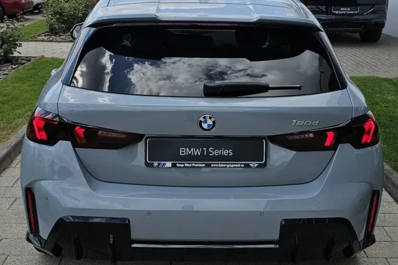 BMW Seria 1 din 2025 cu 11 km - oferta BMW179303 - foto 5
