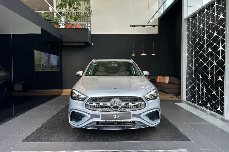 Mercedes-Benz GLA din 2024 cu 11.000 km - oferta MER179307 - foto 1