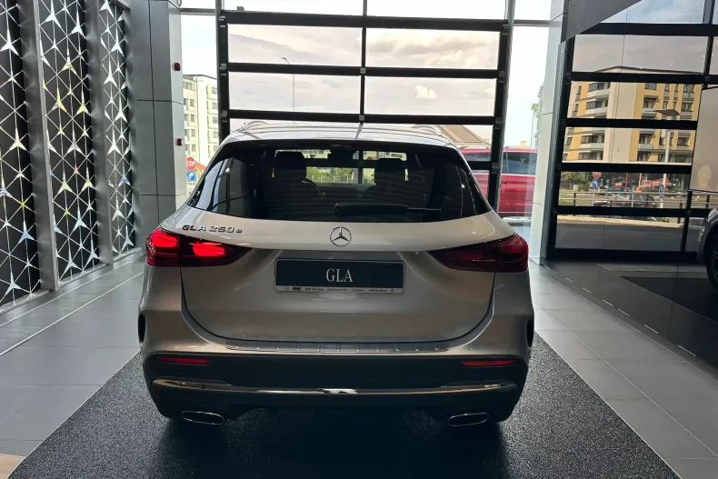Mercedes-Benz GLA din 2024 cu 11.000 km - oferta MER179307 - foto 5