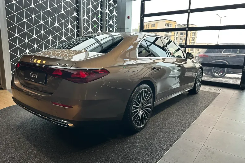 Mercedes-Benz E din 2025 cu 24 km - oferta MER179312 - foto 3