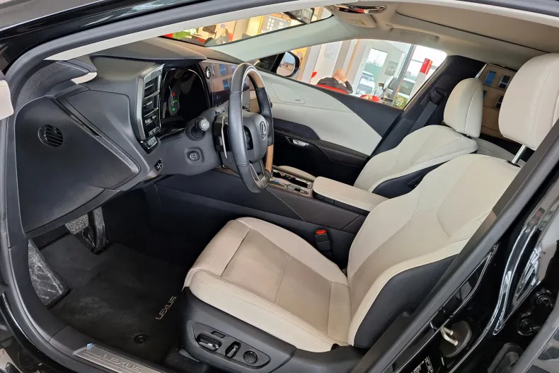 Lexus Seria RX din 2024 cu 13.500 km - oferta LEX179315 - foto 12