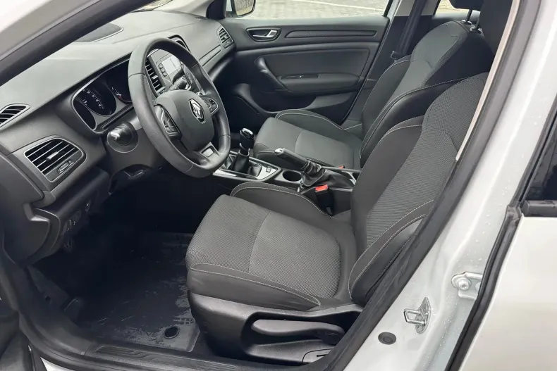 Renault Megane din 2020 cu 45.853 km - oferta REN179323 - foto 5