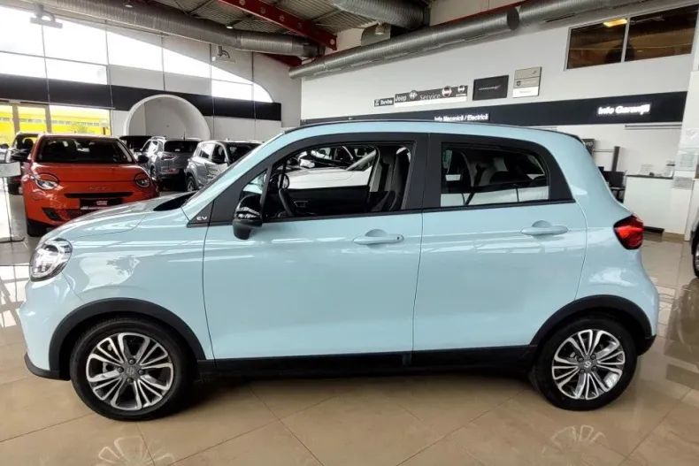 Leapmotor T03 din 2024 cu 500 km - oferta LEA179327 - foto 6