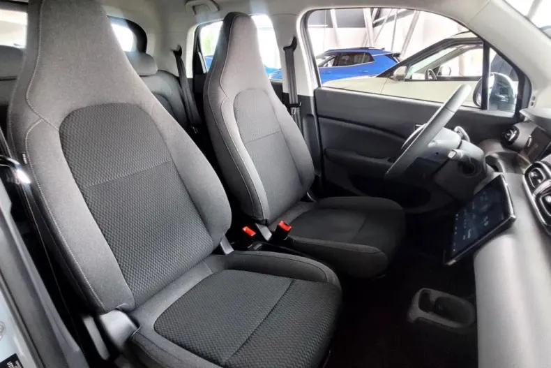 Leapmotor T03 din 2024 cu 500 km - oferta LEA179327 - foto 16