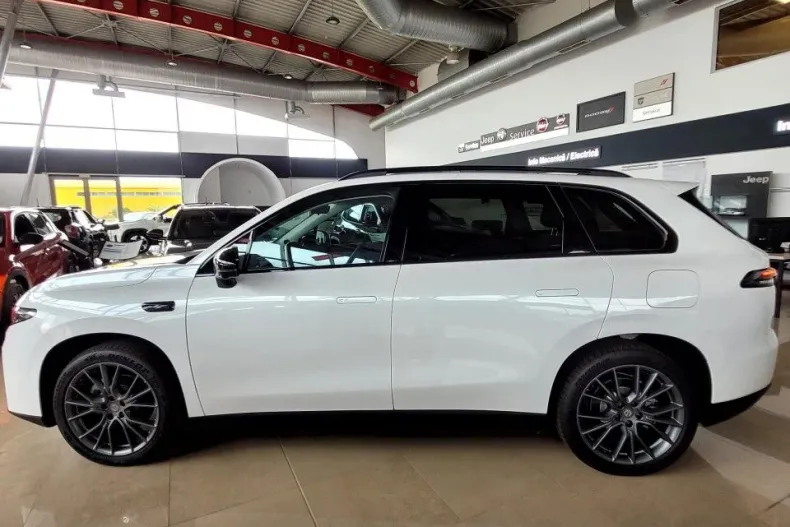 Leapmotor C10 din 2024 cu 1 km - oferta LEA179328 - foto 3