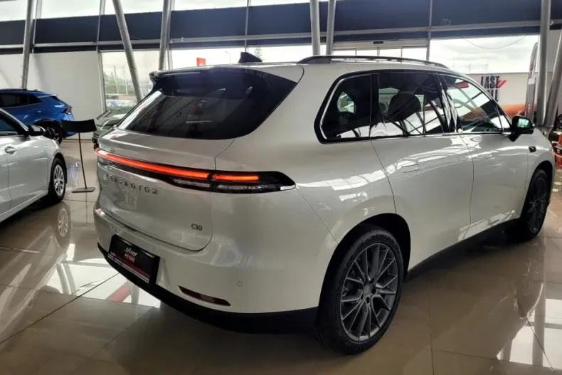 Leapmotor C10 din 2024 cu 1 km - oferta LEA179328 - foto 6